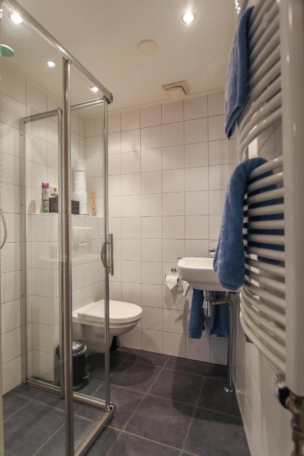 Loge 10 Free Parkingspot - Shippershouse With Kitchen And Bar Apartment Groningen Bagian luar foto