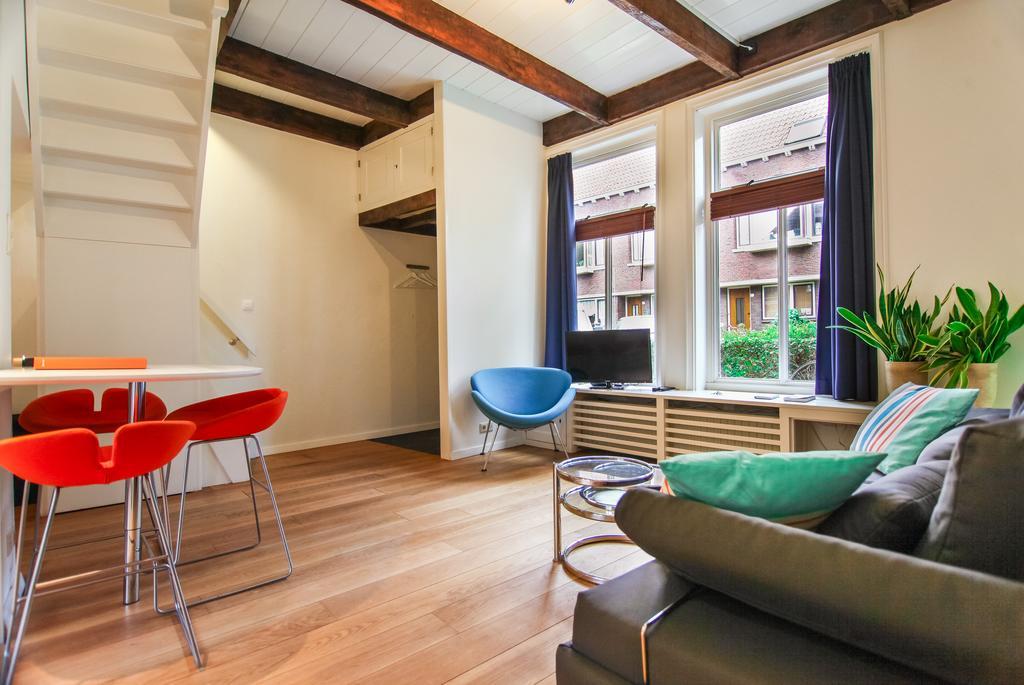 Loge 10 Free Parkingspot - Shippershouse With Kitchen And Bar Apartment Groningen Bagian luar foto